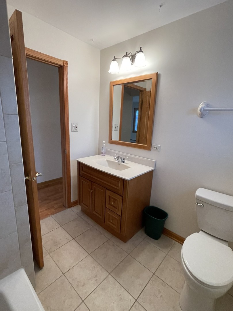 8233 South 76th Avenue Bridgeview, IL 60455 - Photo 18 of 64