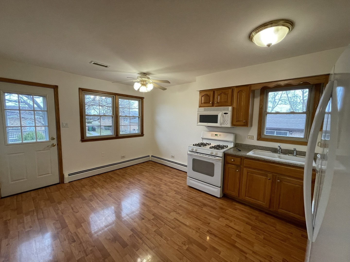 8233 South 76th Avenue Bridgeview, IL 60455 - Photo 21 of 64