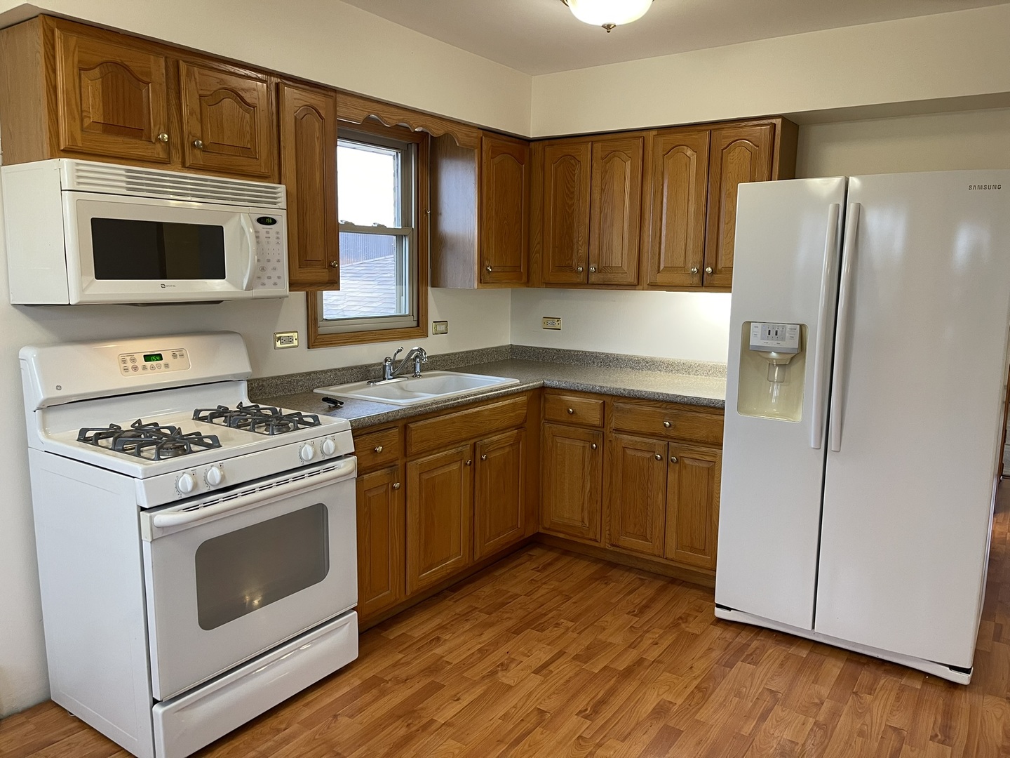 8233 South 76th Avenue Bridgeview, IL 60455 - Photo 23 of 64