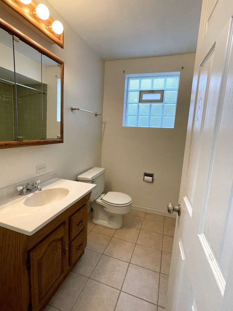 8233 South 76th Avenue Bridgeview, IL 60455 - Photo 36 of 64