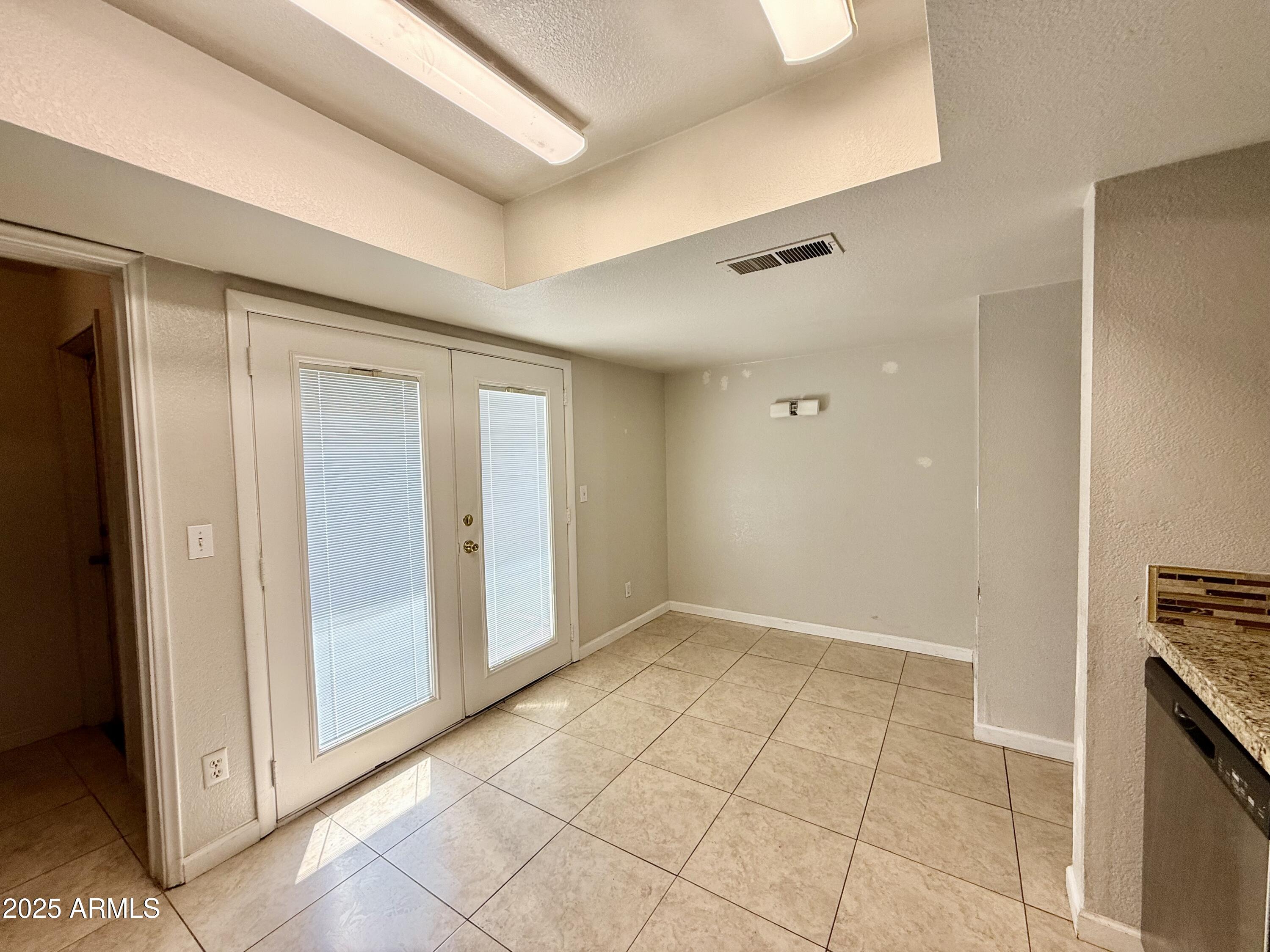 19601 North 7th Street, Unit 1030 Phoenix, AZ 85024 - Photo 7 of 19 a view of an empty room