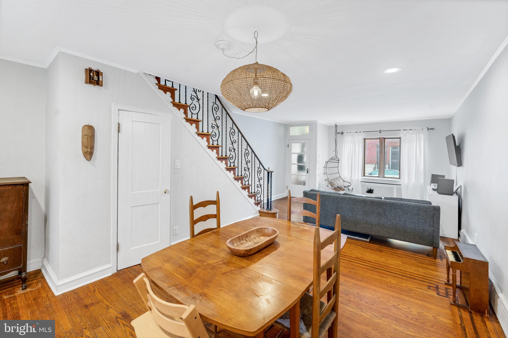 834 West Ritner Street Philadelphia, PA 19148 - Photo 1 of 27 Living Room