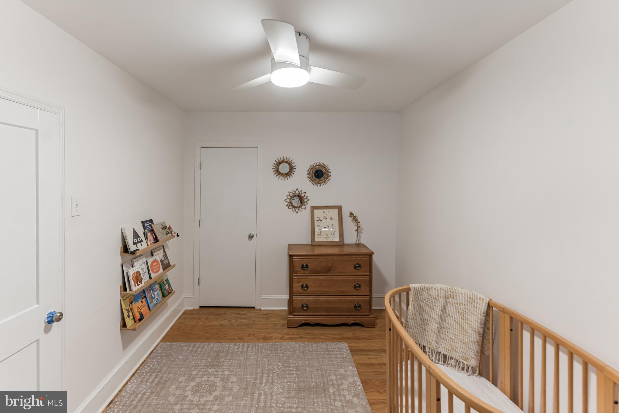 834 West Ritner Street Philadelphia, PA 19148 - Photo 21 of 27 Middle Bedroom