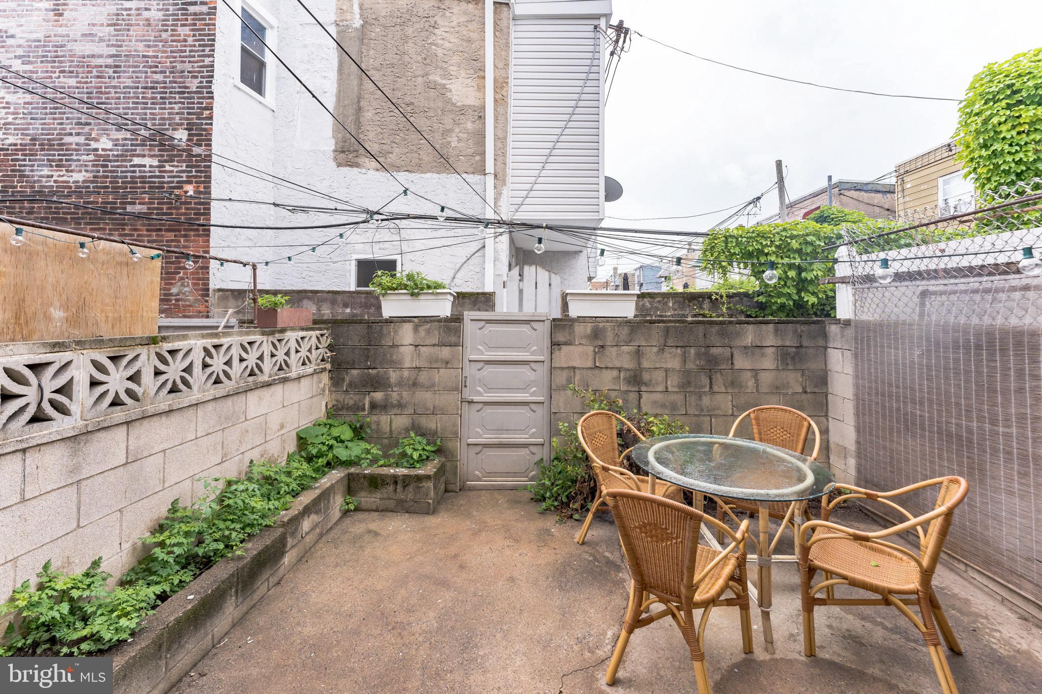 834 West Ritner Street Philadelphia, PA 19148 - Photo 24 of 27 Back Patio