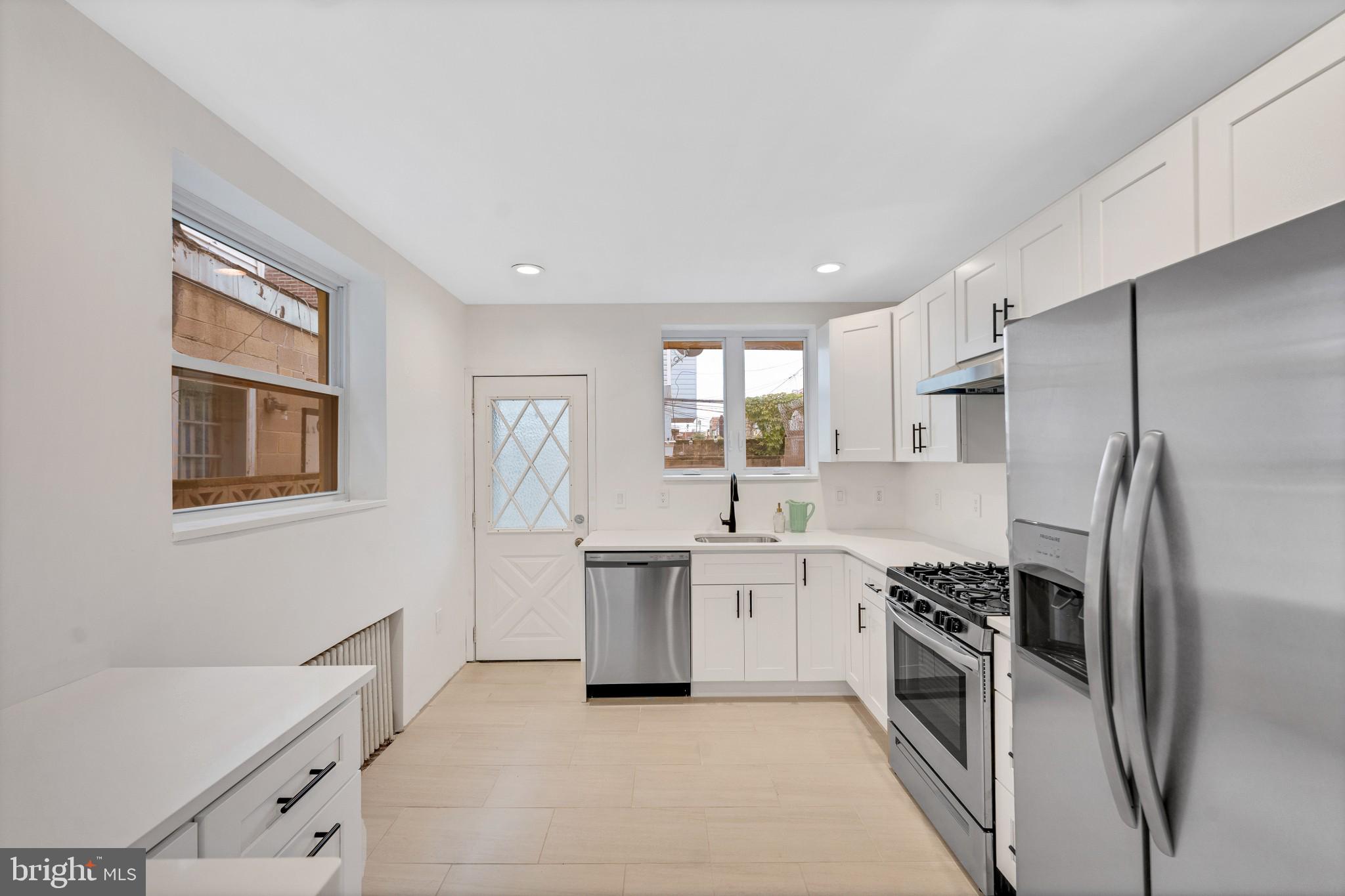 834 West Ritner Street Philadelphia, PA 19148 - Photo 10 of 27 Brand New Kitchen!