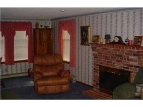 3 Eastgate Road Derry, NH 03038 - Photo 2 of 5 Gallery Image 2