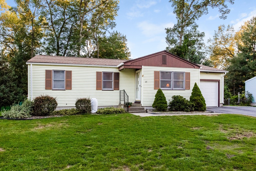 49 Lavender Lane Springfield, MA 01129 - Photo 1 of 30