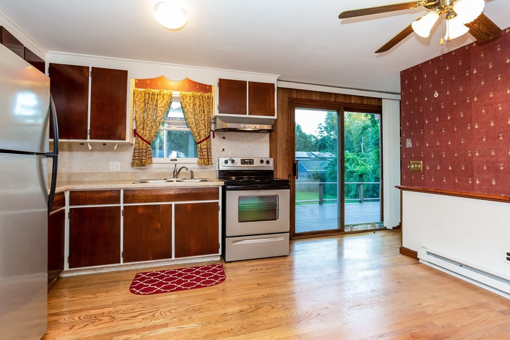 49 Lavender Lane Springfield, MA 01129 - Photo 6 of 30