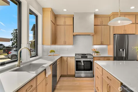 $1,149,000 | 1128 Leighton Street, Blaine, WA 98230
