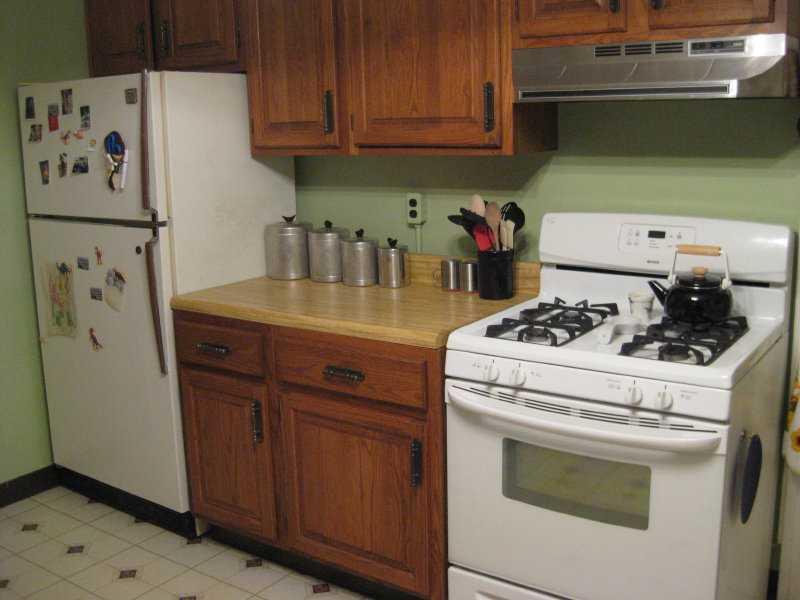 104 Perryview Avenue Pittsburgh, PA 15214 - Photo 7 of 25 Kitchen.