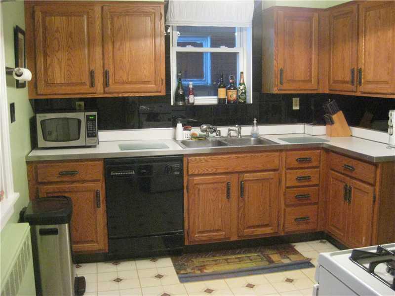 104 Perryview Avenue Pittsburgh, PA 15214 - Photo 8 of 25 Kitchen.