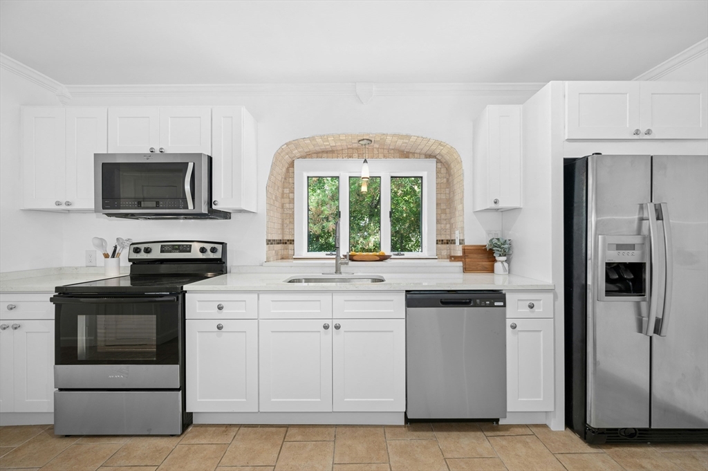 5 Coombs Road Worcester, MA 01602 - Photo 16 of 38 Gallery Image 16