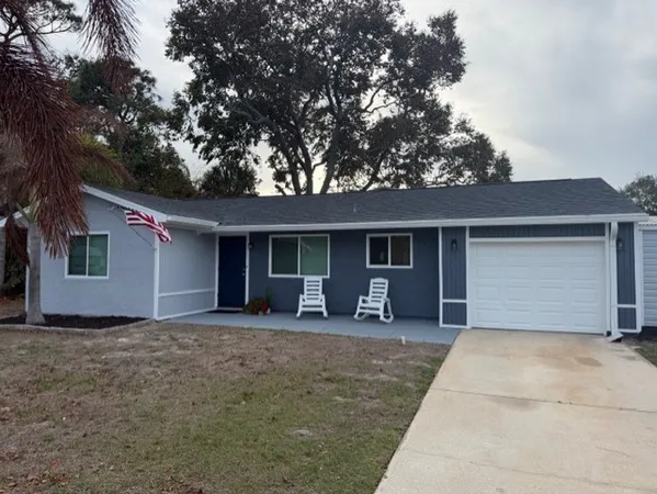 $2,200 | 141 Crawford Drive, Sebastian, FL 32958