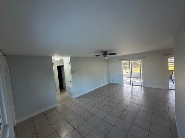 $2,200 | 141 Crawford Drive, Sebastian, FL 32958