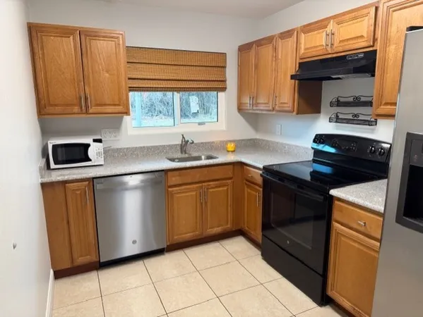 $2,200 | 141 Crawford Drive, Sebastian, FL 32958