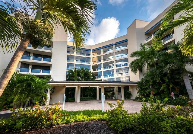 $799,000 | 2120 Harbourside Drive, Unit 617, Longboat Key, FL 34228