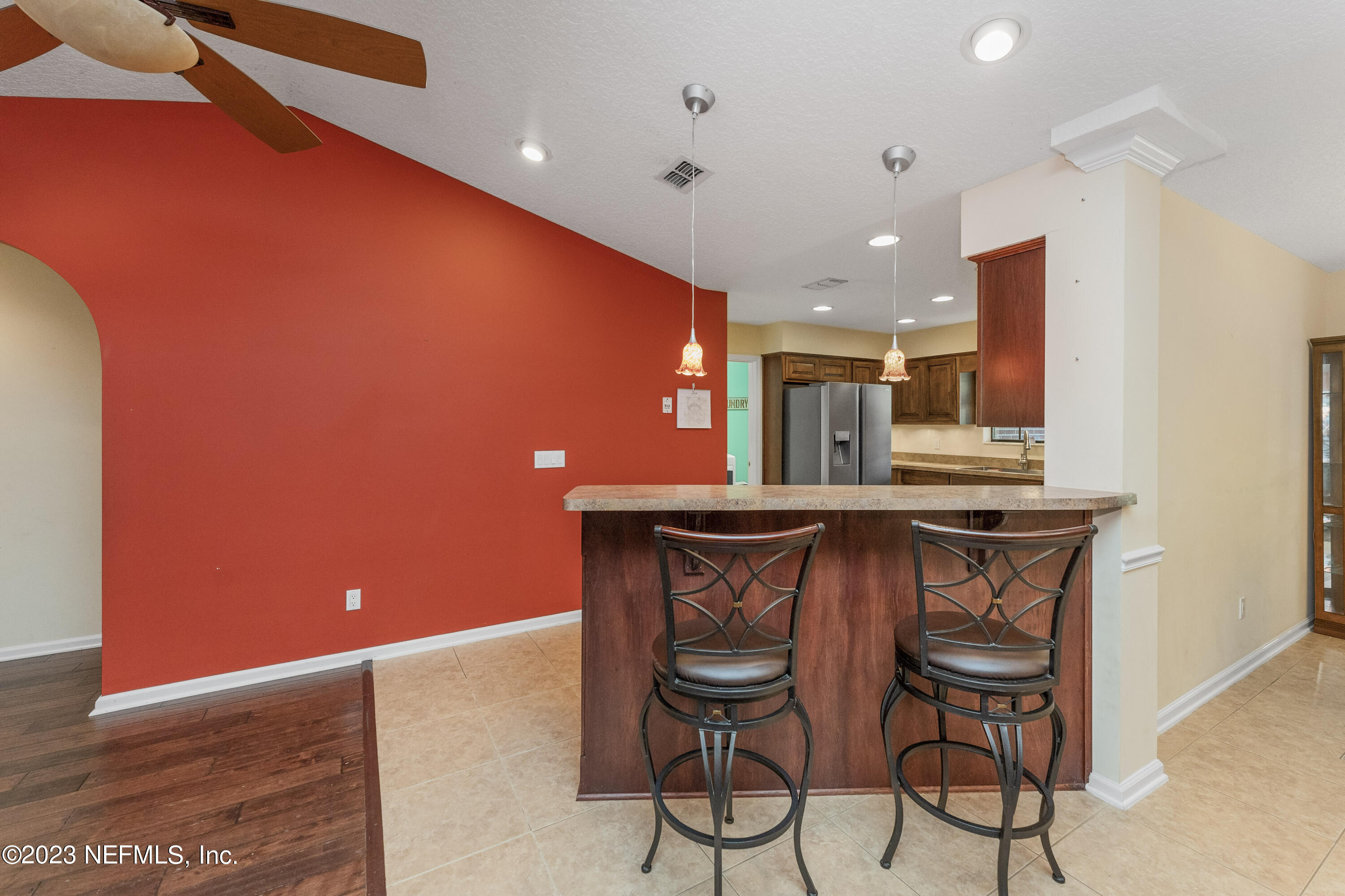14322 Grover Road Jacksonville, FL 32226 - Photo 14 of 41 14 breakfast bar with pendants