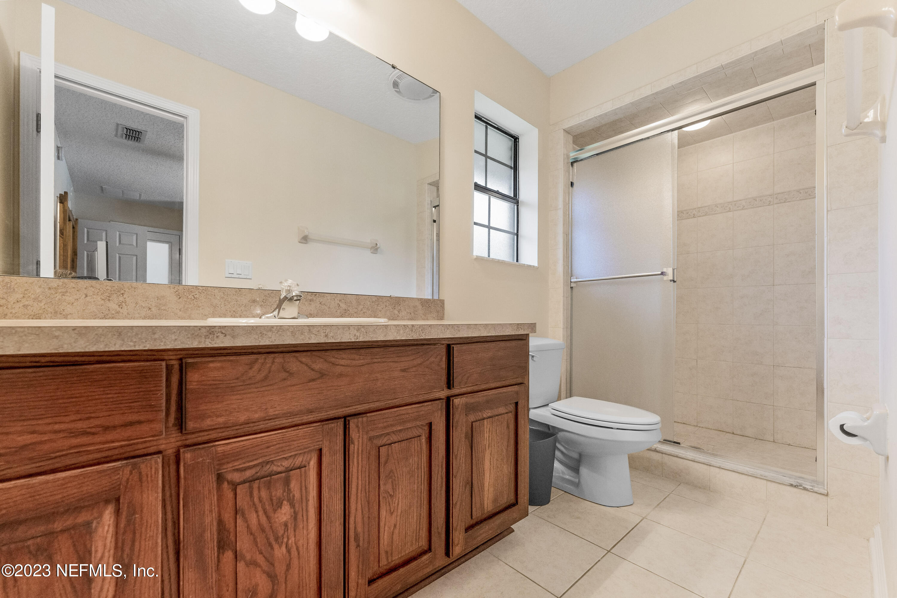 14322 Grover Road Jacksonville, FL 32226 - Photo 25 of 41 25 ensuite bath