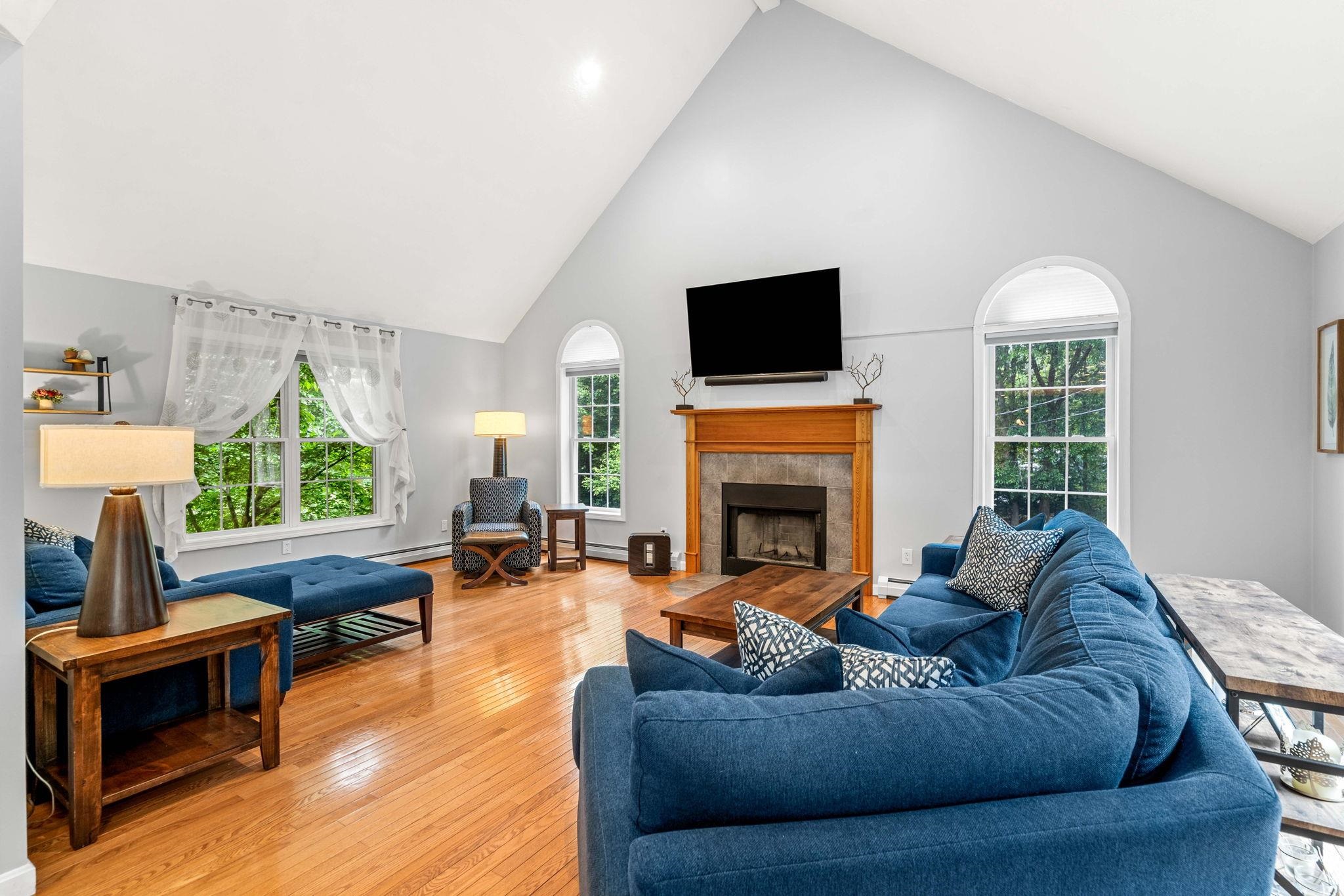36 Goodhue Road Derry, NH 03038 - Photo 11 of 53