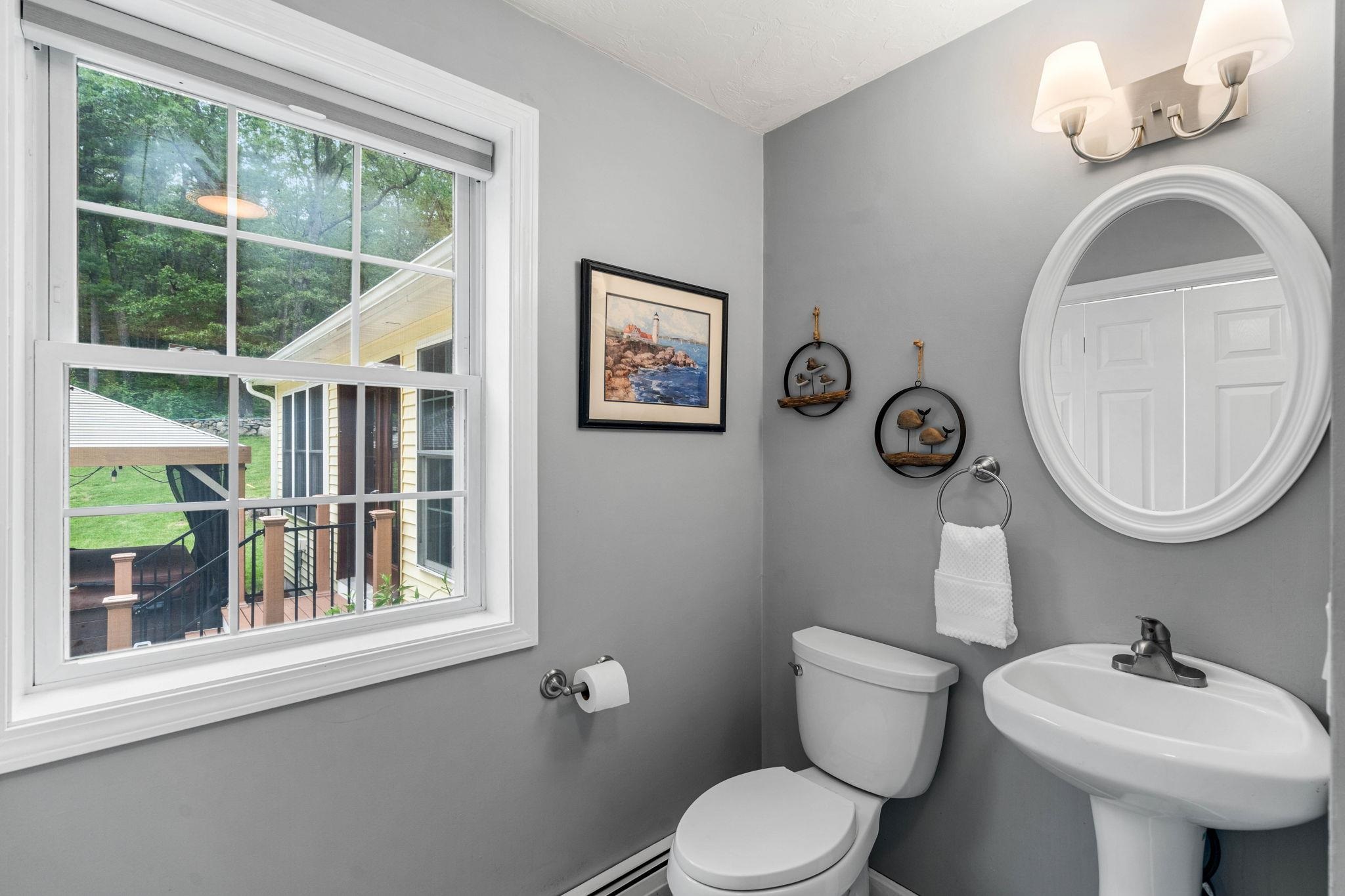 36 Goodhue Road Derry, NH 03038 - Photo 41 of 53