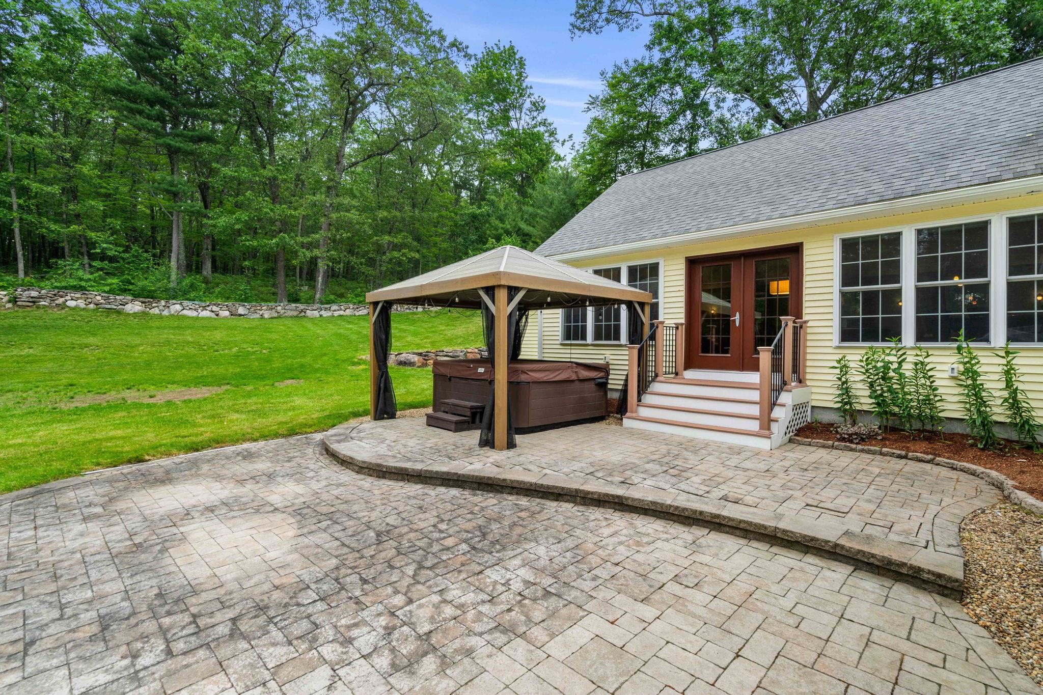 36 Goodhue Road Derry, NH 03038 - Photo 43 of 53