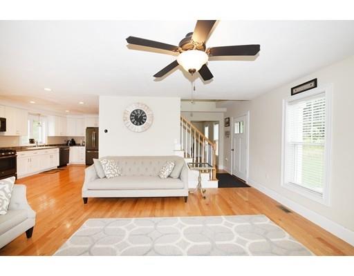 52 Parkway Marshfield, MA 02050 - Photo 3 of 42