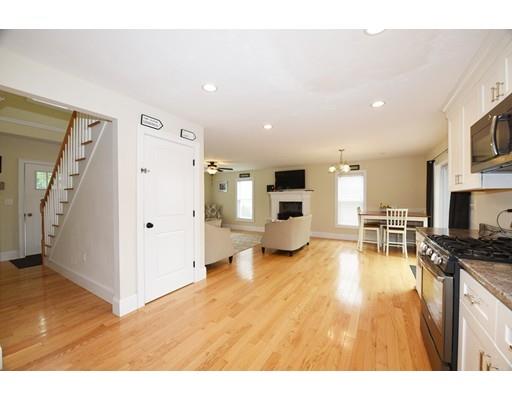 52 Parkway Marshfield, MA 02050 - Photo 4 of 42