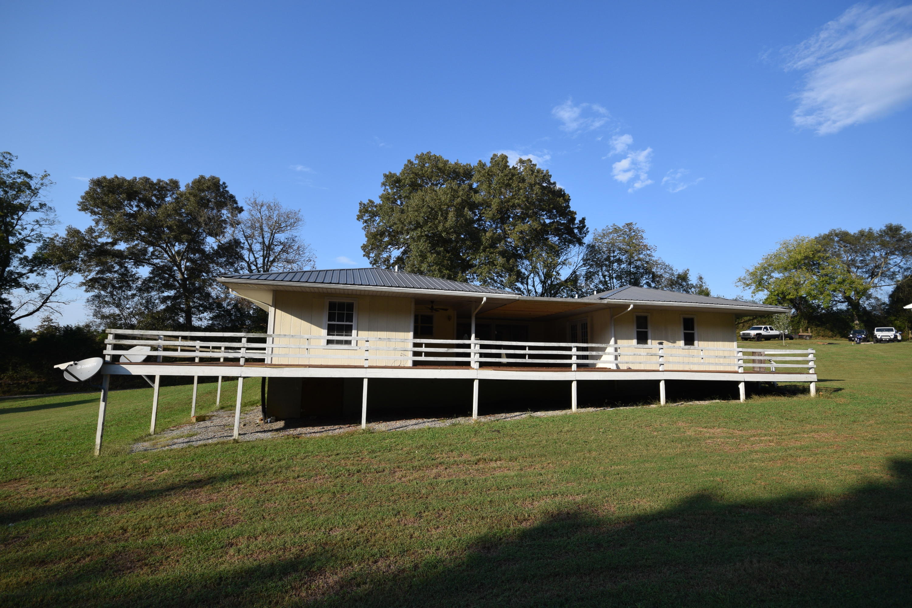 6171 Matlock Bend Road Loudon, TN 37774 - Photo 2 of 14 DSC_2297