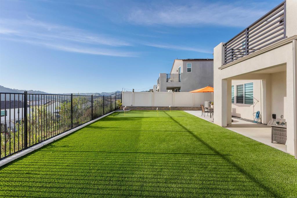 550 Meadowood Street Fallbrook, CA 92028 - Photo 31 of 37 a swimming pool with a outdoor seating