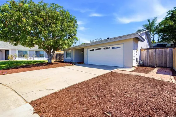 $779,000 | 1835 Debra Lane, Vista, CA 92084