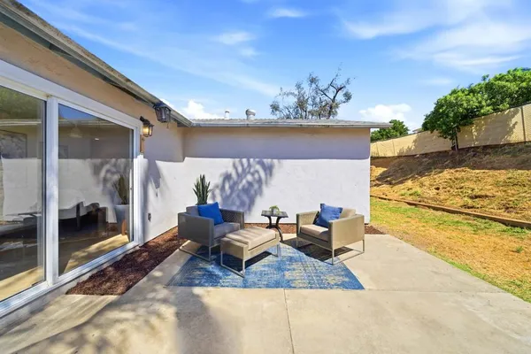 $779,000 | 1835 Debra Lane, Vista, CA 92084