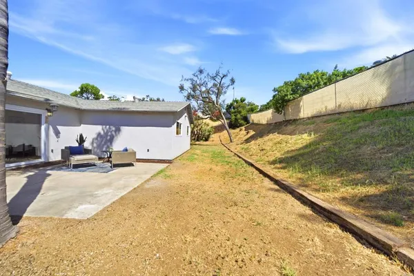 $779,000 | 1835 Debra Lane, Vista, CA 92084