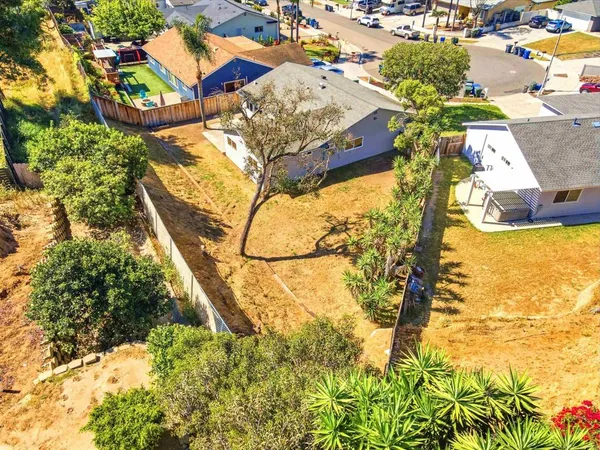 $779,000 | 1835 Debra Lane, Vista, CA 92084