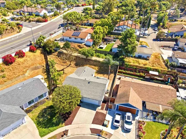 $779,000 | 1835 Debra Lane, Vista, CA 92084