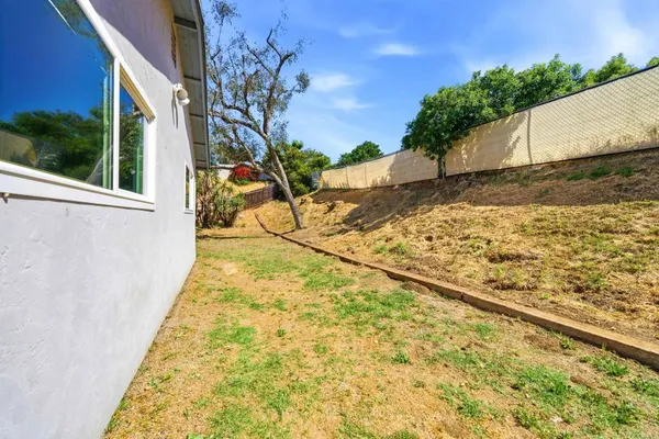 $779,000 | 1835 Debra Lane, Vista, CA 92084