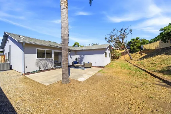 $779,000 | 1835 Debra Lane, Vista, CA 92084