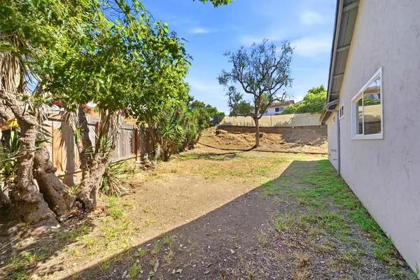 $779,000 | 1835 Debra Lane, Vista, CA 92084