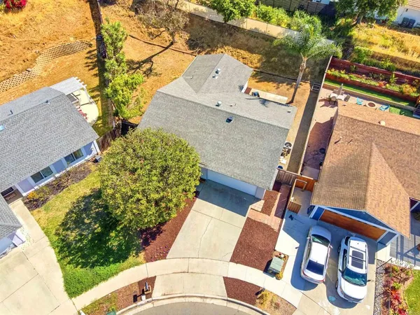 $779,000 | 1835 Debra Lane, Vista, CA 92084