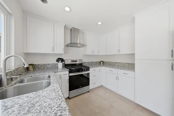 $779,000 | 1835 Debra Lane, Vista, CA 92084