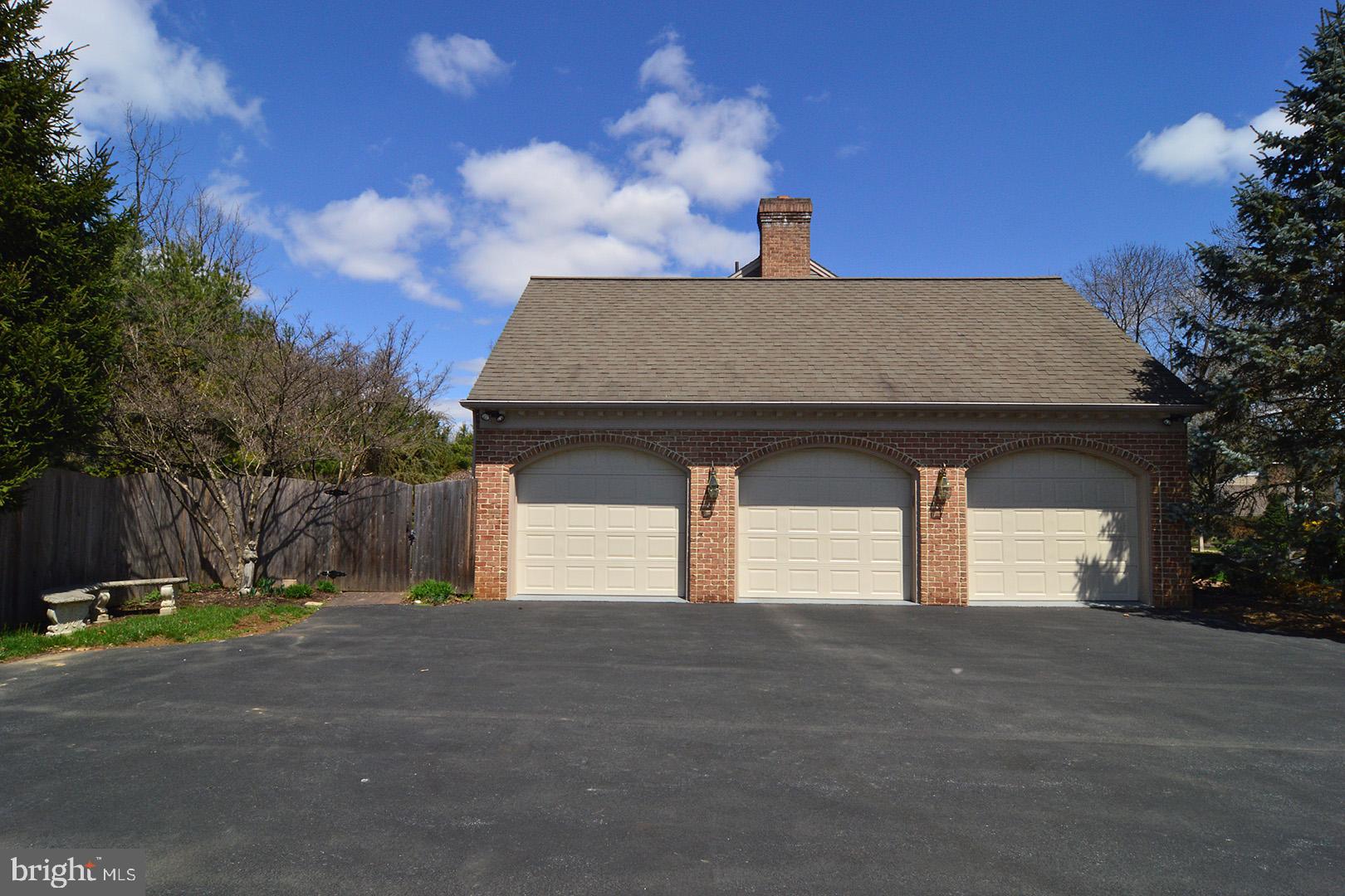 1631 Meadowlark Road Wyomissing, PA 19610 - Photo 23 of 33 Gallery Image 23