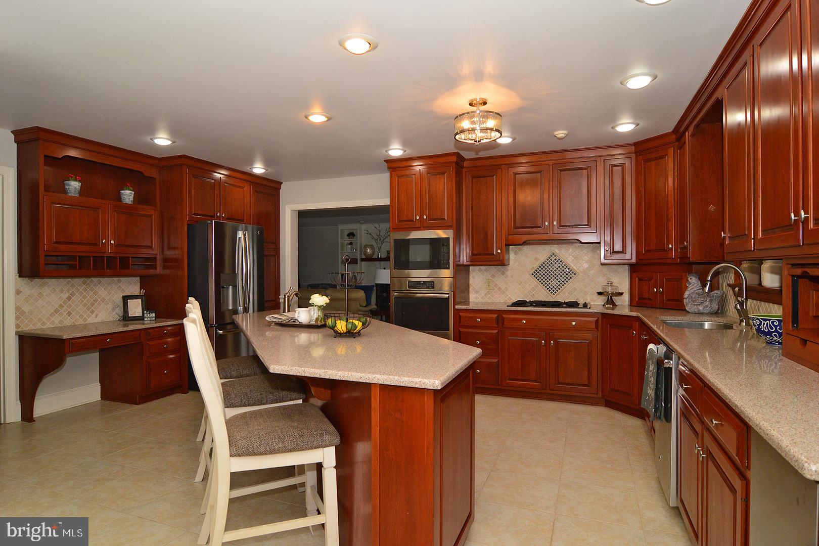1631 Meadowlark Road Wyomissing, PA 19610 - Photo 9 of 33 Gallery Image 9