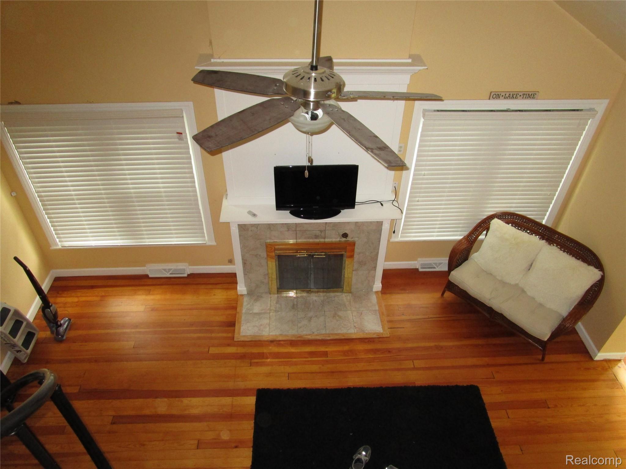 5109 Reymont Road Waterford, MI 48327 - Photo 20 of 28 IMG_8865.JPG