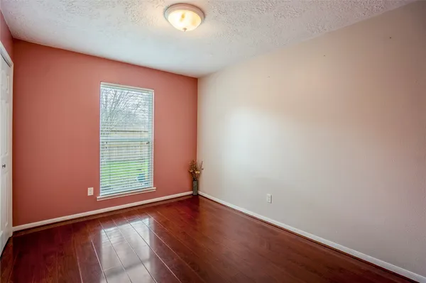 $1,950 | 11817 Southlake Drive, Houston, TX 77077