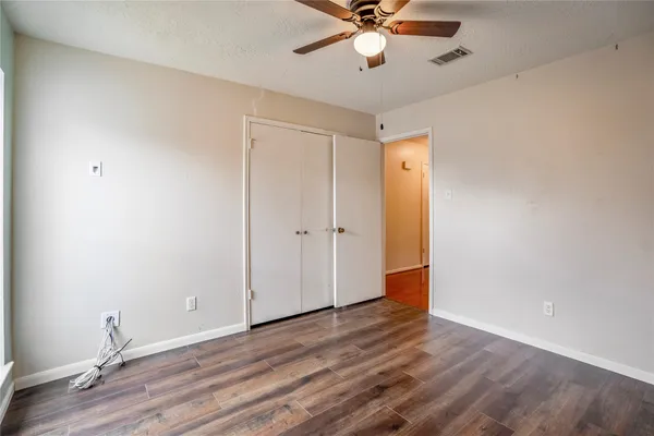 $1,950 | 11817 Southlake Drive, Houston, TX 77077