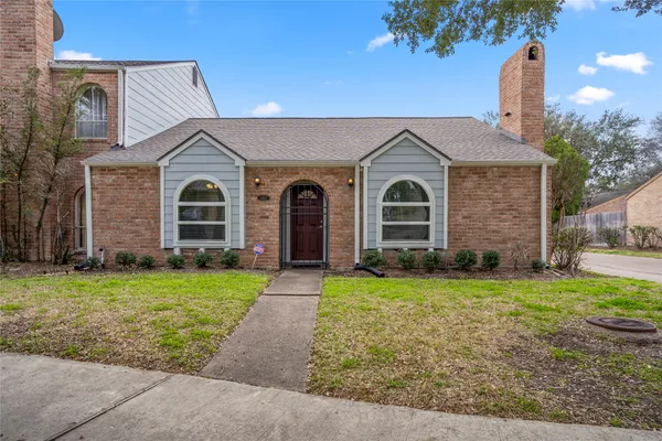 $1,950 | 11817 Southlake Drive, Houston, TX 77077