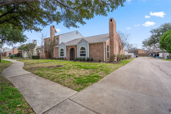 $1,950 | 11817 Southlake Drive, Houston, TX 77077