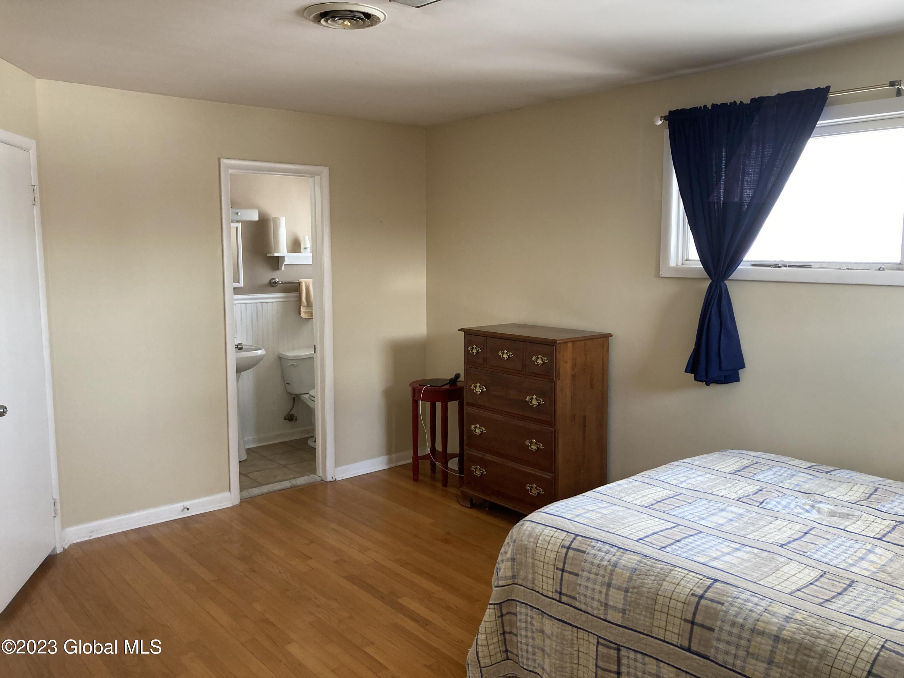 9 Collins Place Albany, NY 12208 - Photo 12 of 24 9 Collins (7a