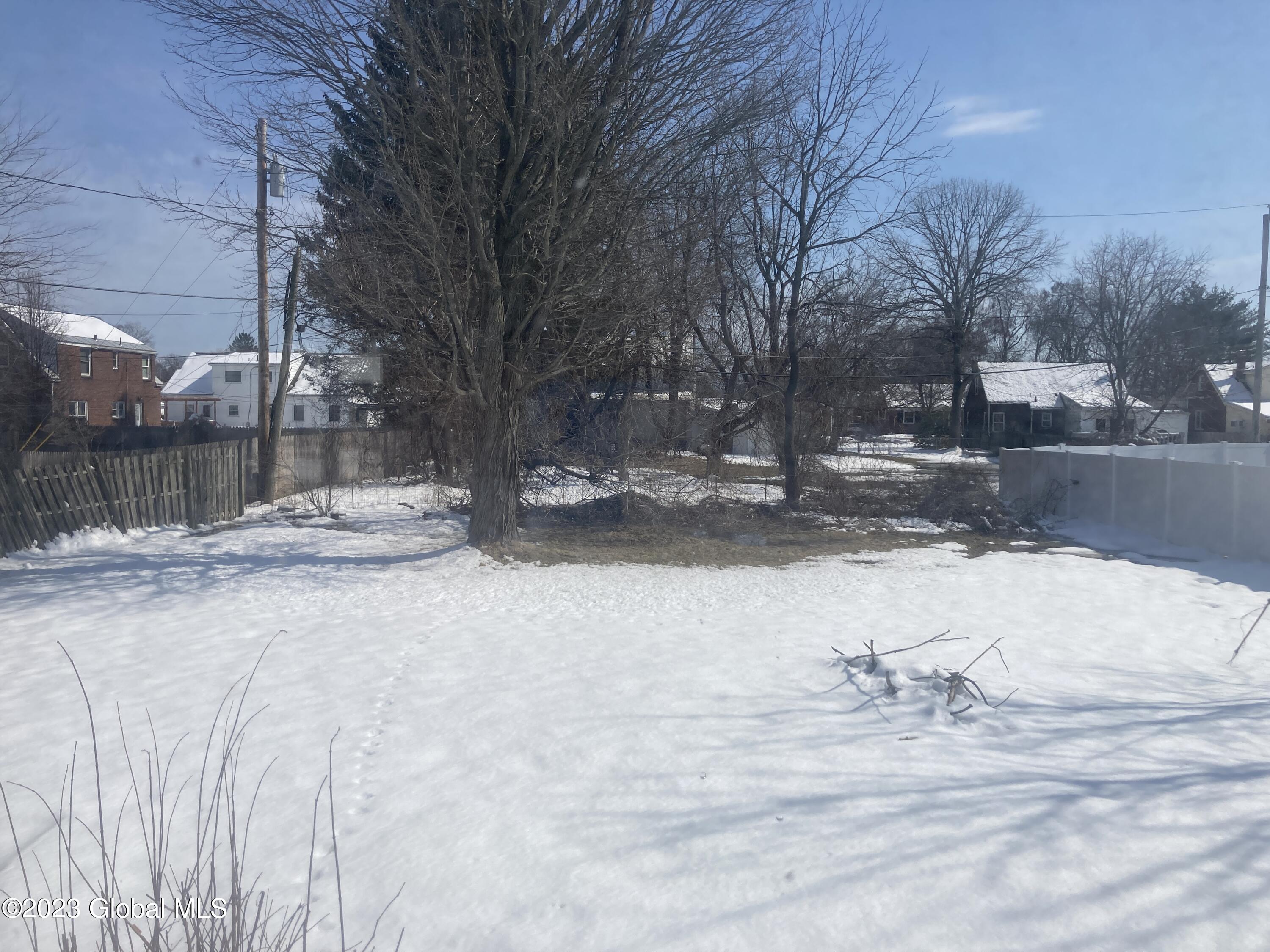 9 Collins Place Albany, NY 12208 - Photo 24 of 24 9 Collins (26)