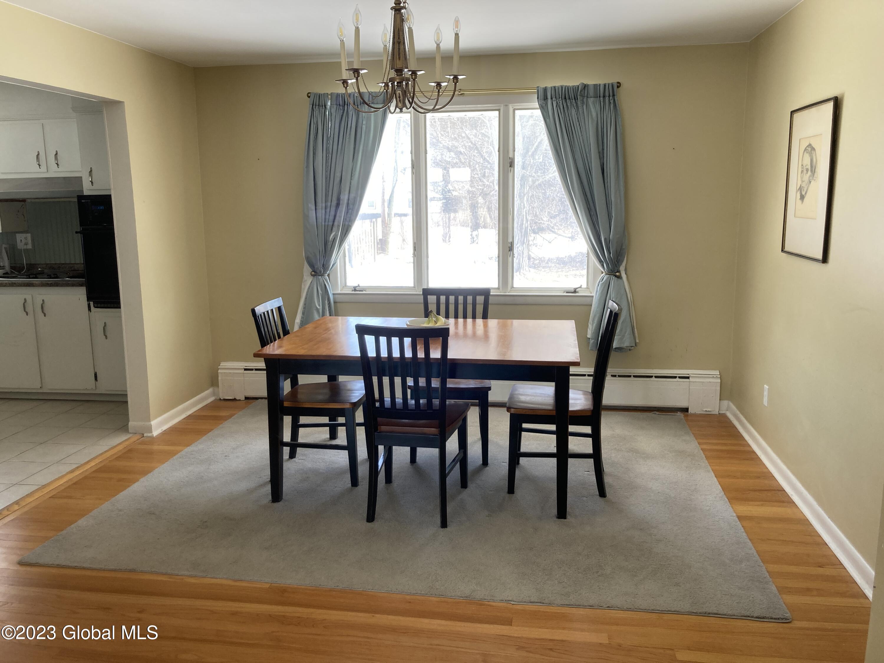 9 Collins Place Albany, NY 12208 - Photo 5 of 24 9 Collins (4