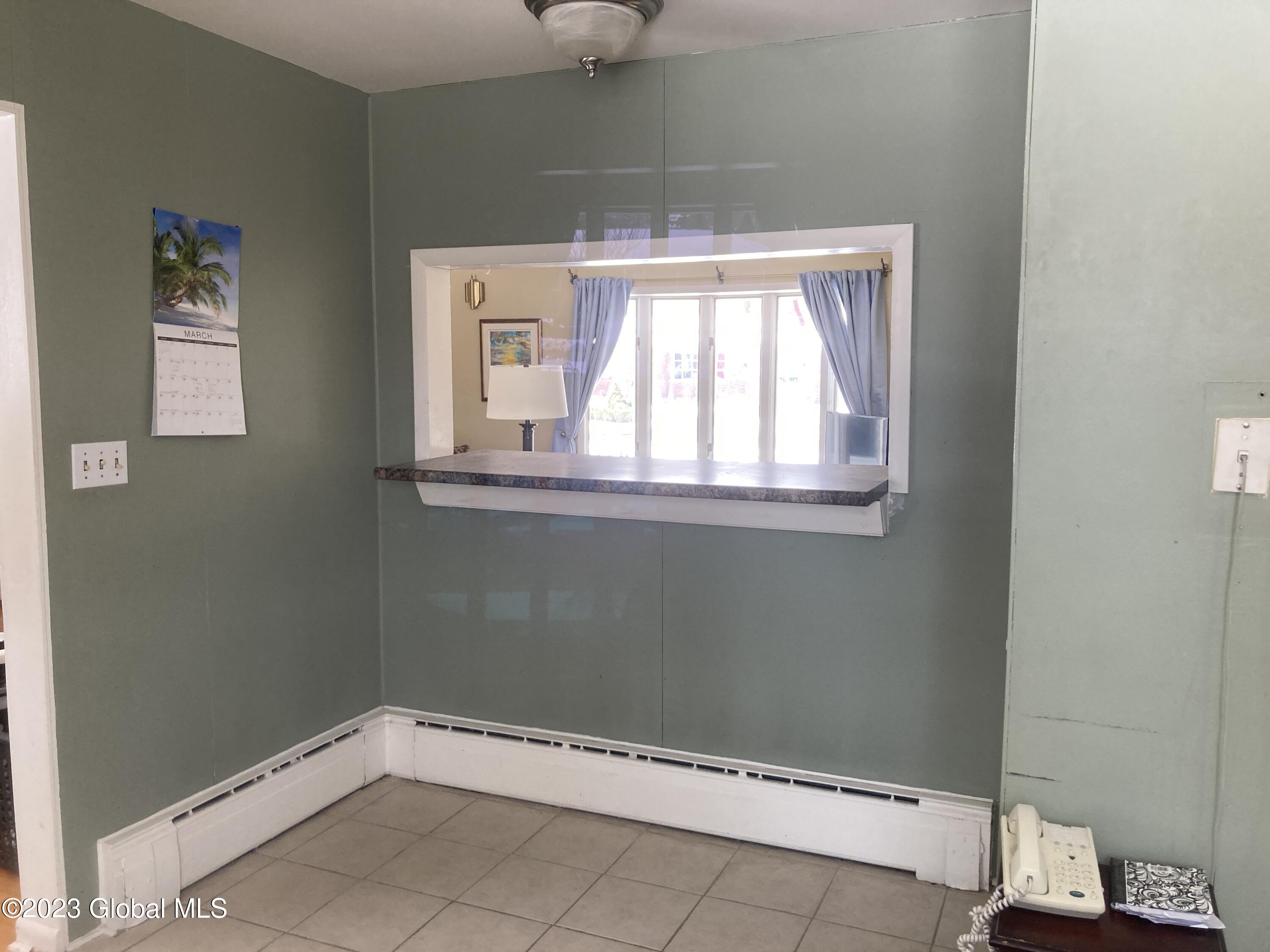 9 Collins Place Albany, NY 12208 - Photo 10 of 24 9 Collins (6b